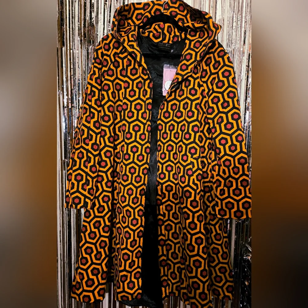 NWT PinUp Couture Hotel Hexagon Print Car Coat - Picture 3 of 9
